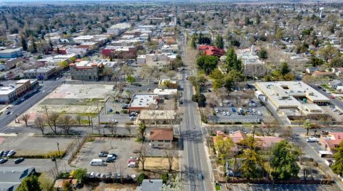 913 Court St, Woodland CA  95695-3520 exterior