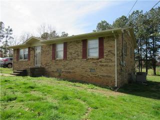 1787 Baker Ln, Lawrenceburg, TN 38464-6273