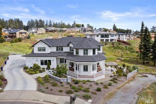 3736 Woodbourne Pl, Santa Rosa CA  95403-0941 exterior