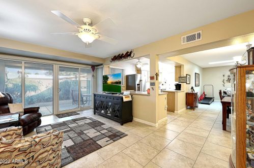 17635 99 Dr, Sun City AZ  85373-1605 exterior