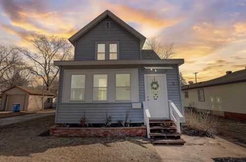 416 Carroll St, Portage WI  53901-1806 exterior