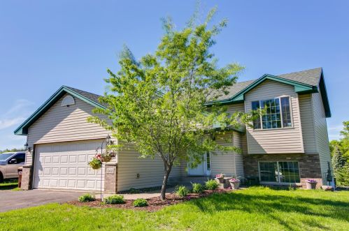 10418 287th Ave, Zimmerman, MN 55398-4356