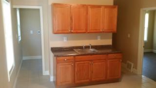 129 Hollister Ave, Bridgeport CT  06607-1921 exterior
