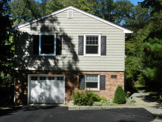 21 Freeman Ln, Parsippany NJ  07834-1418 exterior