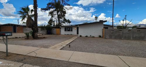 7119 Elbow Bay Dr, Tucson AZ  85710-1321 exterior
