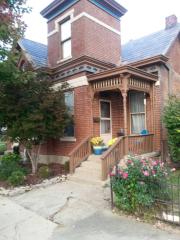 714 Walnut St, Madison, IN 47250-3230