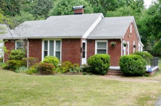 1501 Woodland Dr, Charlotte, NC 28205-6215