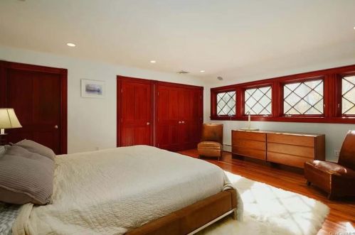 18 Patterson Brook Rd, Tuxedo Park NY  10987-4121 exterior