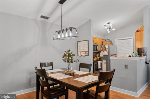 68 Crestmont Dr, West Deptford NJ  08051-2161 exterior