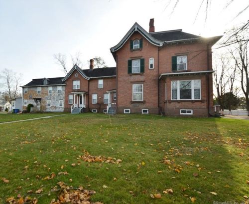 27 Woodside Cir, Middletown, CT 06457-4364