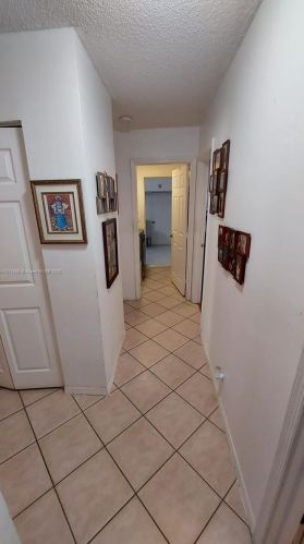 20831 22 Ct, Hollywood FL 33023-2927 exterior