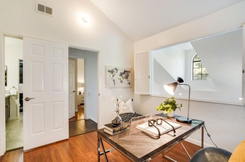 2851 Buena Crest Ct, San Jose CA  95121-2956 exterior