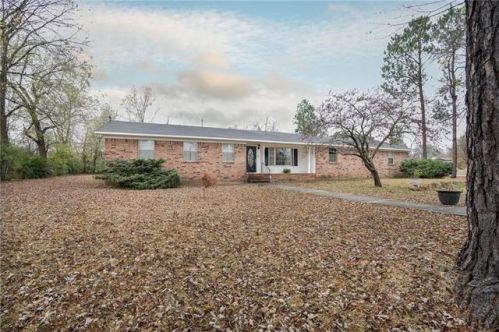 617 Evergreen St, Greenwood, AR 72936-3939
