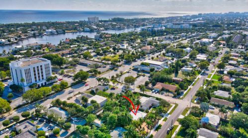 725 4 Ave, Delray Beach FL  33483-4528 exterior