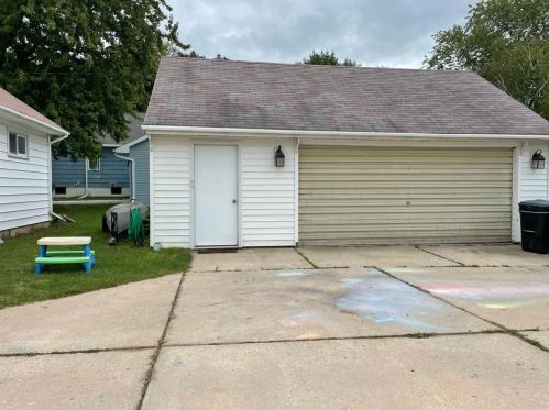 169 Coolidge St, Green Bay, WI 54301-1613