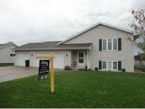 1127 Poppy Ln, Winneconne, WI 54986-9125