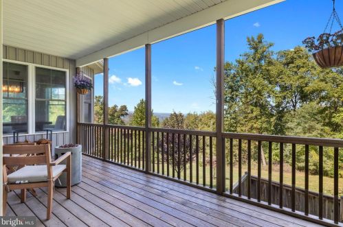 540 Mcdonalds Farm Rd, Linden VA  22642-5969 exterior