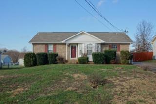 2806 Teakwood Dr, Clarksville, TN 37040-6691