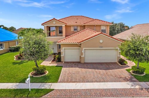 1005 191st Ln, Hollywood, FL 33029-6028