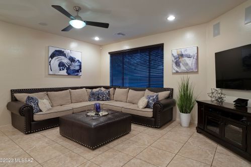 4246 Harvest Canyon Ln, Tucson, AZ 85718-6775