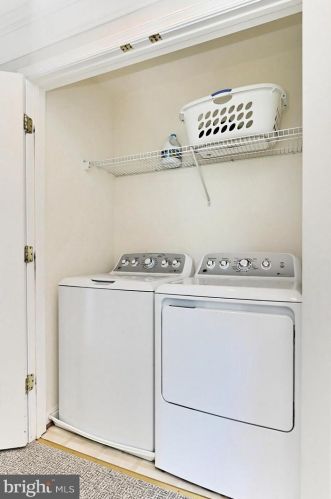 14286 Chalfont Dr, Haymarket VA  20169-2632 exterior