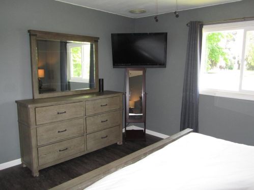 795 Pioneer Rd, Fond Du Lac WI  54935-6516 exterior