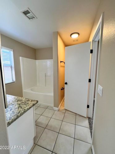 7433 Elwood St, Phoenix AZ  85043-5507 exterior