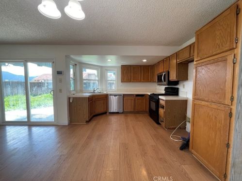 35455 Frederick St, Wildomar CA  92595-9686 exterior