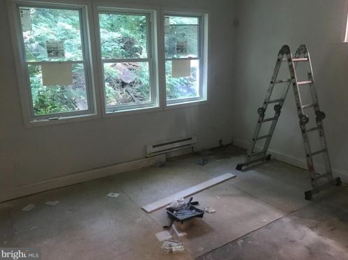 1507 W St, Washington, DC 20020-1238