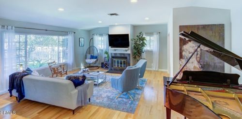 2902 El Caminito, Glendale CA 91214-2005 exterior