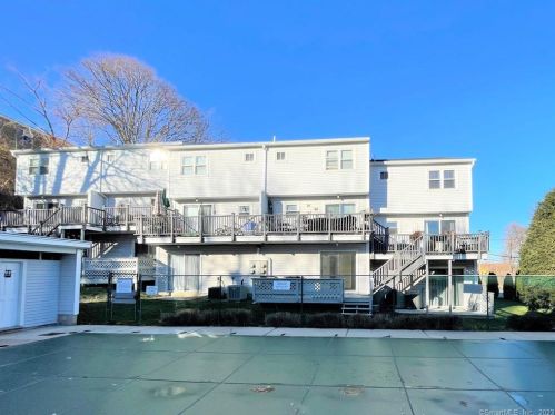 29 Van Buren Ave, Norwalk CT  06850-3323 exterior