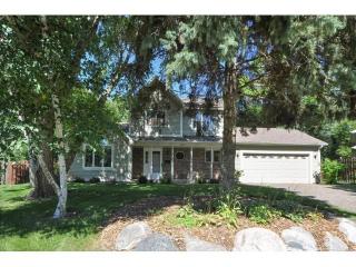 304 Dearborn Ct, Hopkins, MN 55343-2000