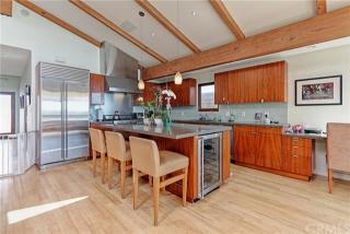 3205 Bayview Dr, Manhattan Beach CA  90266-3826 exterior