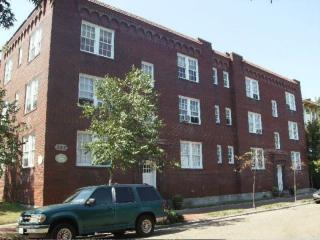 320 Dinwiddie St, Portsmouth VA  23704-2532 exterior