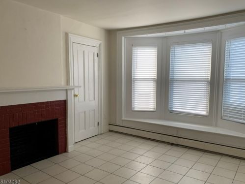 165 Valley Rd, Montclair NJ  07042-2333 exterior