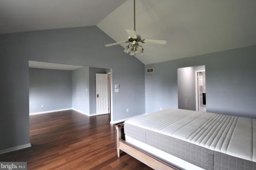 118 Shoal Creek Dr, Blue Bell PA  19422-3250 exterior