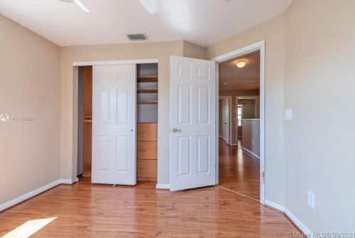 913 168 Ave, Hollywood FL 33028-2021 exterior