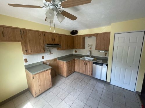 103 Andover Ct, Pittsburgh, PA 15122-2607