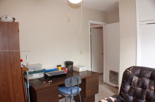 890 35th St, Hialeah FL  33013-3121 exterior