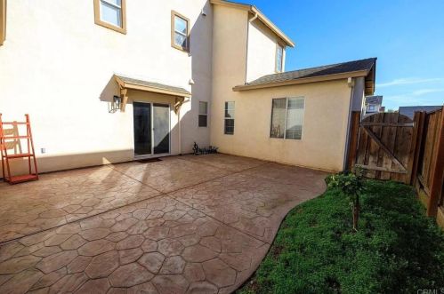 4237 Ivory Ln, Turlock CA  95382-7430 exterior