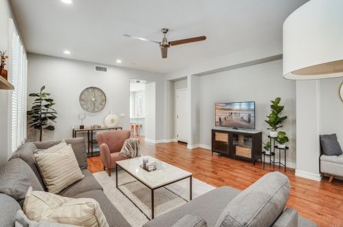 13563 Foxglove Way, San Diego, CA 92130-5661