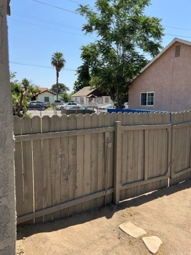 7004 Del Rosa Ave, San Bernardino CA  92404-6410 exterior