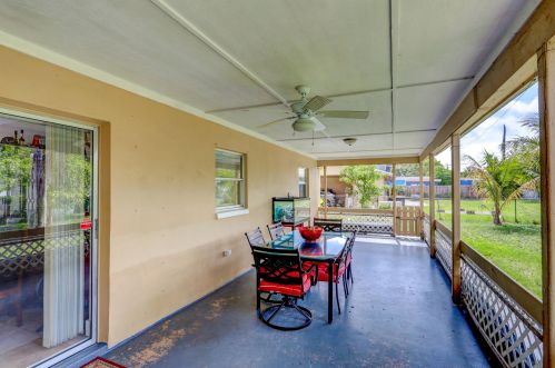 1536 45th St, West Palm Beach, FL 33407-2147