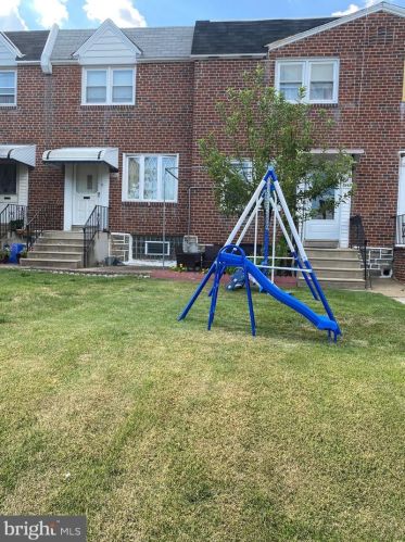 8442 Jackson St, Philadelphia, PA 19136-2428