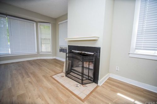 9659 Primrose Dr, Riverside CA 92503-4277 exterior