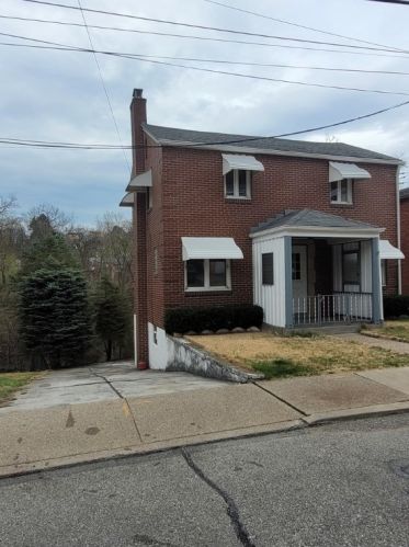 3135 Glendale Ave, Pittsburgh, PA 15227-2828