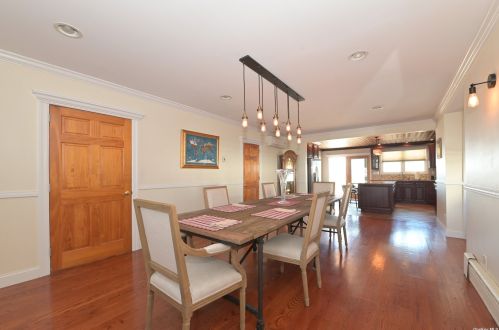 429 Cross Bay Blvd, Far Rockaway NY  11693-1056 exterior