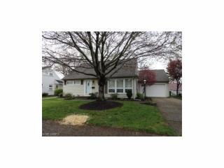 1121 Valleyview Ave, Canton, OH 44710-1425