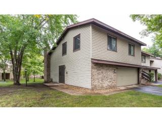 5481 Hyland Courts Dr, Minneapolis, MN 55437-1928
