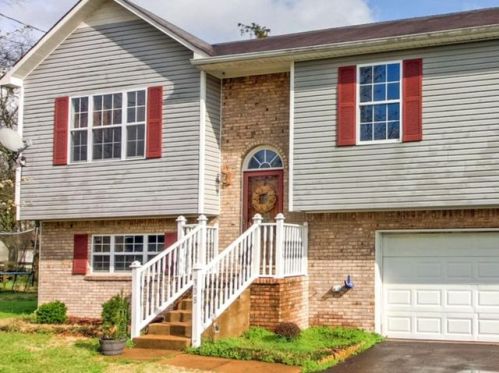 308 Marks Ct, Columbia, TN 38401-4970